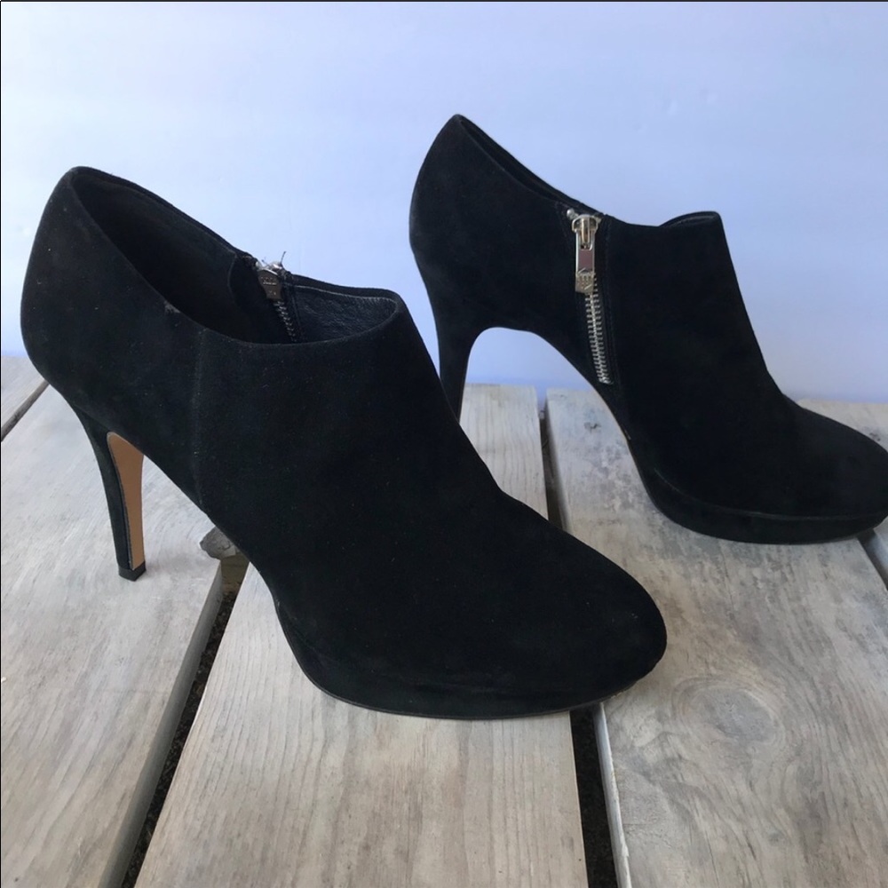 Vince Camuto Bootie